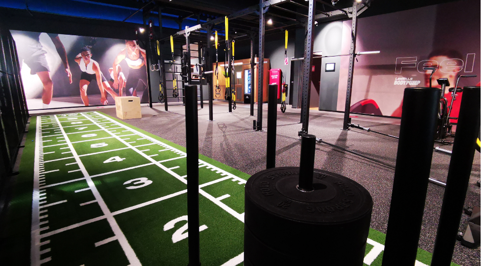 Superstrata Runway green sprint track